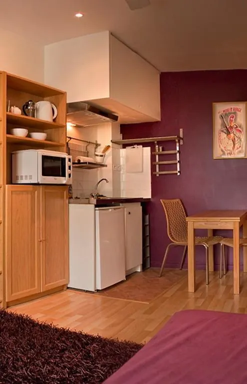 Blanche Montmartre Otel Paris